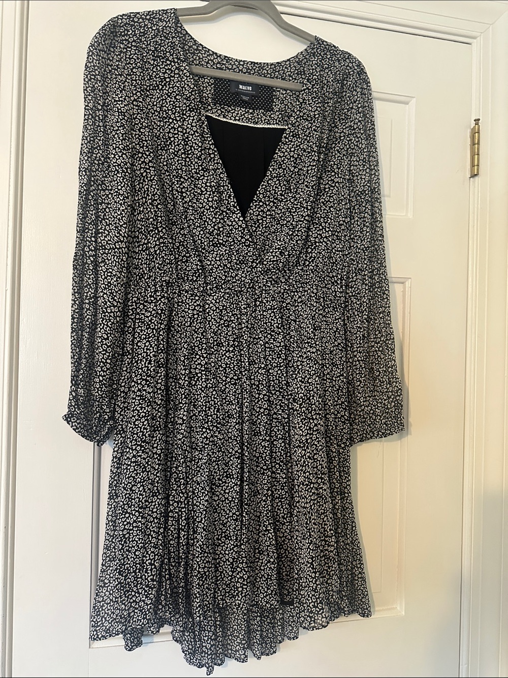 Maeve Black and White Floral-Print Long Sleeve Dress